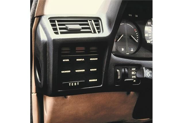 BMW 7er (Typ E23) Check Control