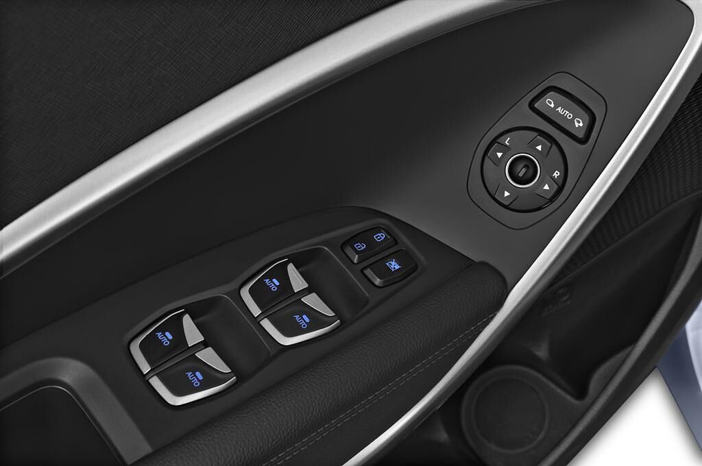 Hyundai Santa Fe (Baujahr 2013) Premium 5 Türen Bedienungselemente Tür