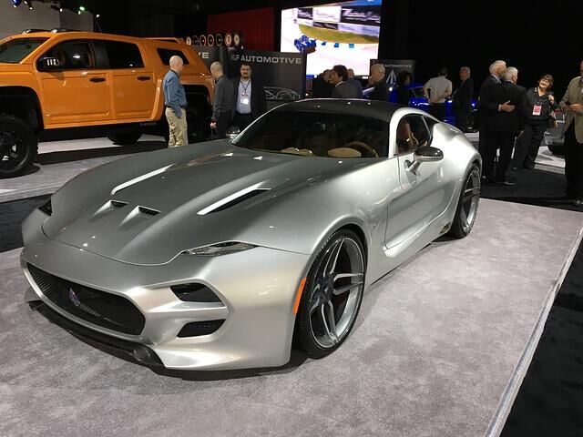 Der zweisitzige Sportwagen Force 1 V10 protzt mit einem 8,4 Liter Zehnzylinder und 548 kW/745 PS