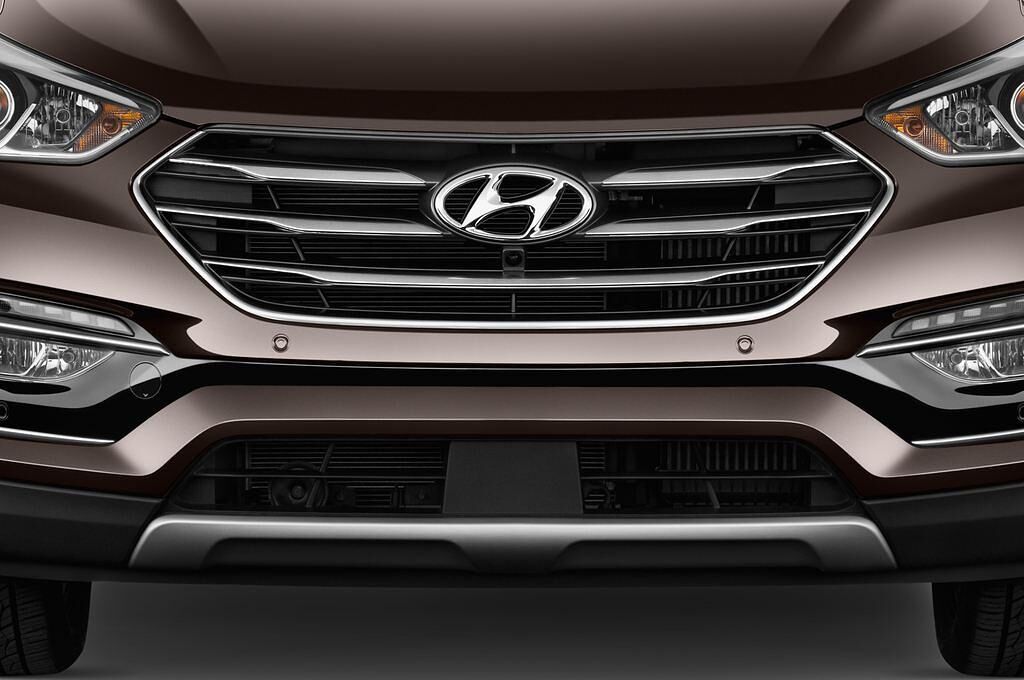 Hyundai Santa Fe (Baujahr 2016) Premium 5 Türen Kühlergrill und Scheinwerfer