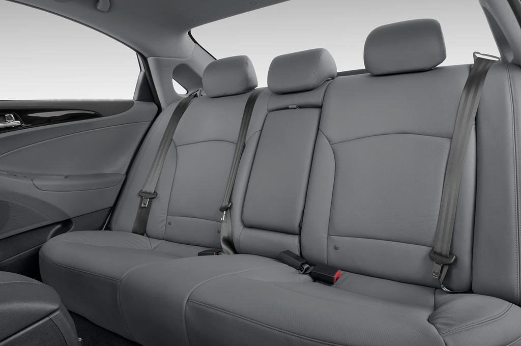 Hyundai Sonata (Baujahr 2010) Comfort 4 Türen Rücksitze