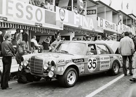 Mercedes 300 SEL 6.8 AMG / Mercedes S 63 AMG