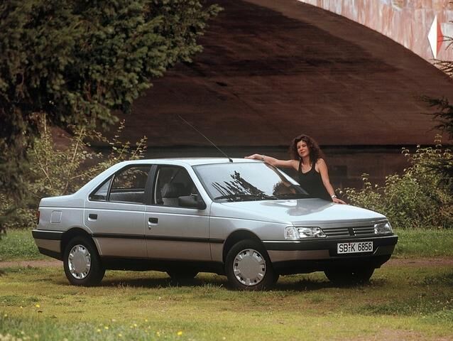 Peugeot 405: Peugeot meldete sich im Herbst 1987 nach jahrelanger Pause erfolgreich in der Mittelklasse zurück