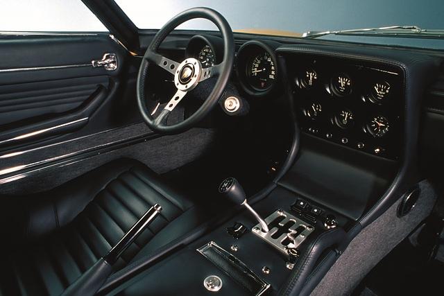 Der Innenraum des Lamborghini Miura
