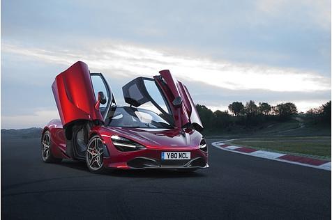 McLaren 720S - die Türen öffnen nach oben