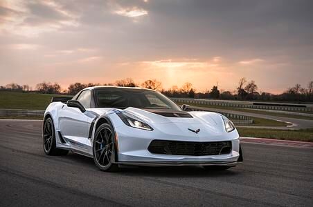 Corvette Carbon 65 Edition - Limitierte Leichtigkeit zum Geburtstag Corvette Carbon 65 Edition - Limitierte Leichtigkeit zum Geburtstag