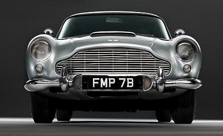 Aston Martin DB5 James Bond (Bild: Shooterz.biz /  Courtesy of RM Auctions)
