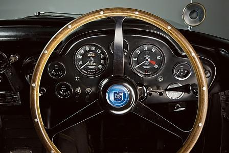 Aston Martin DB5 James Bond (Bild: Shooterz.biz /  Courtesy of RM Auctions)