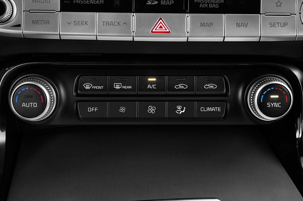 KIA Stinger (Baujahr 2018) GT-Line 5 Türen Temperatur und Klimaanlage