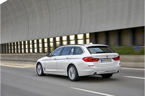 Der BMW 520d Touring ist 4,94 Meter lang