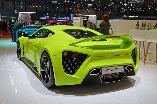 Der dänische Sportwagen hat einen 5,8-Liter-V8-Motor, der 867 kW/1.180 PS leistet
