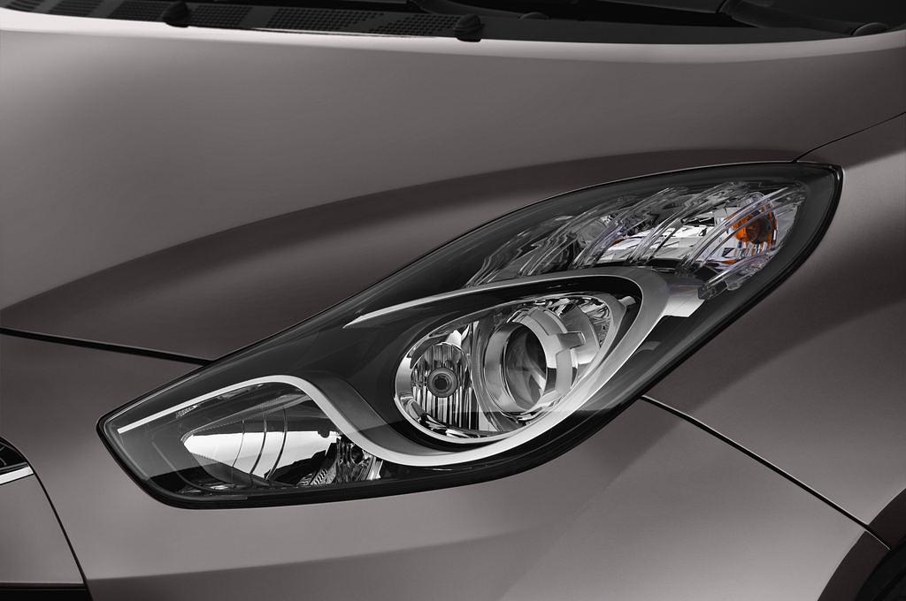 Hyundai iX20 (Baujahr 2012) Style 5 Türen Scheinwerfer