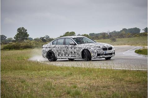 Der M5 verzeiht sehr viel, bis die Elektronik helfend unter die Arme greift.
