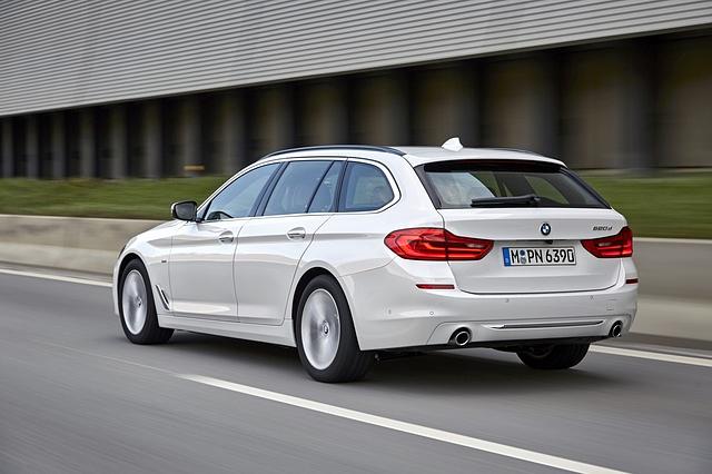 Gegenüber dem Vorgängermodell hat BMW das Laderaumvolumen leicht  erhöht