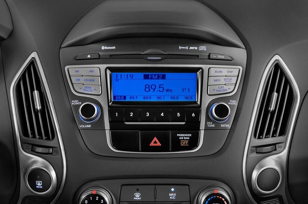 Hyundai iX35 (Baujahr 2010) Premium 5 Türen Radio und Infotainmentsystem