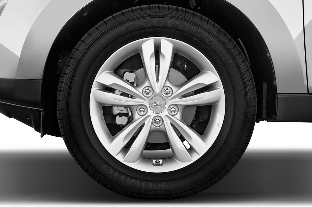 Hyundai iX35 (Baujahr 2010) Premium 5 Türen Reifen und Felge
