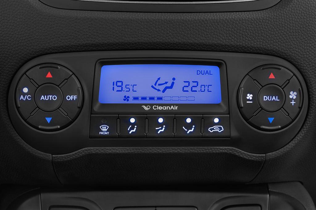 Hyundai iX35 (Baujahr 2014) PREMIUM 5 Türen Temperatur und Klimaanlage
