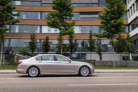 Fahrbericht: BMW 740e iPerformance - Mal so, mal so (Kurzfassung) Fahrbericht: BMW 740e iPerformance - Mal so, mal so (Kurzfassung)