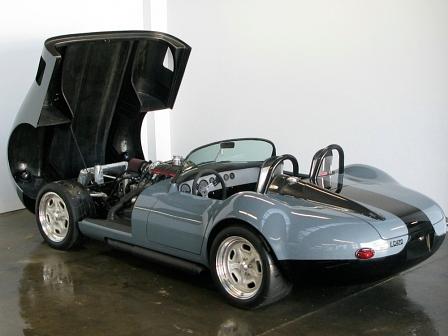 Lucra Cars LC 470