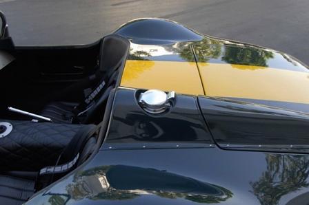 Lucra Cars LC 470
