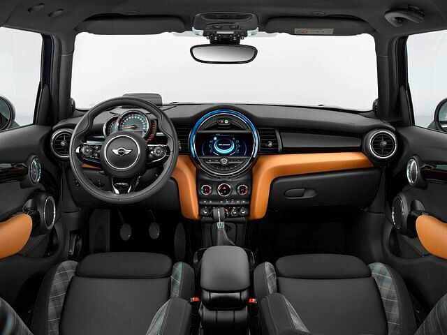 Der Innenraum des Mini Seven bietet etwas mehr Schick