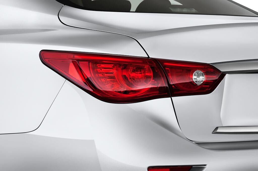 Infiniti Q50 (Baujahr 2014) Pack 1 4 Türen Rücklicht