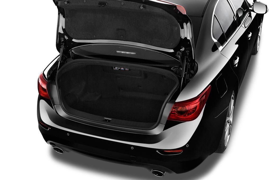 Infiniti Q50 (Baujahr 2015) Sport Hybrid 4 Türen Kofferraum