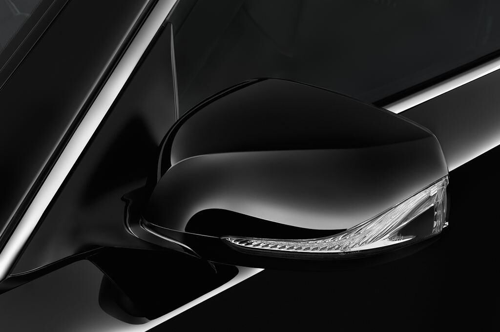 Infiniti Q50 (Baujahr 2015) Sport 4 Türen Außenspiegel