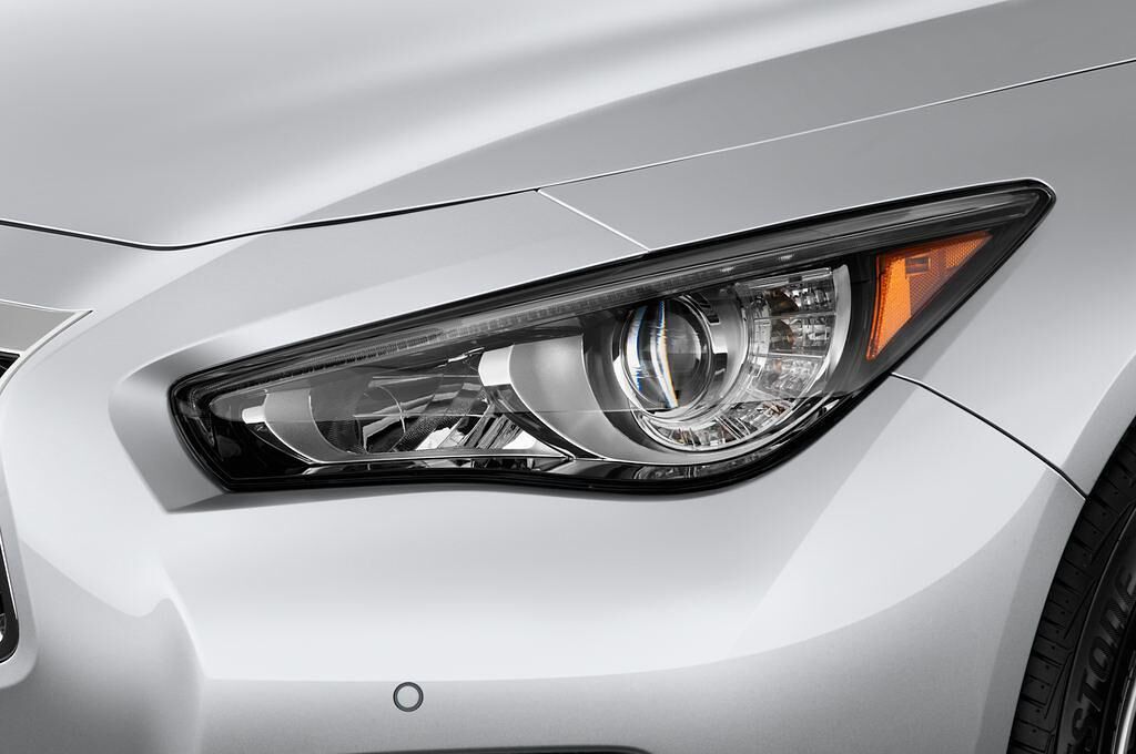 Infiniti Q50 Hybrid (Baujahr 2014) Hybrid 4 Türen Scheinwerfer