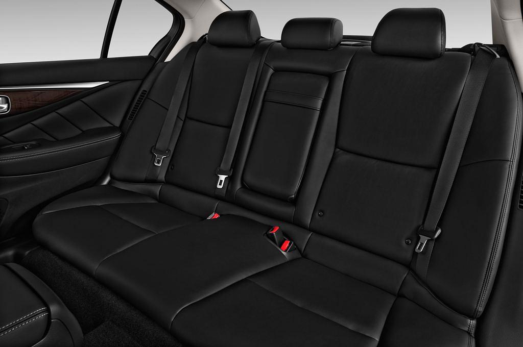 Infiniti Q50 Hybrid (Baujahr 2014) Hybrid 4 Türen Rücksitze