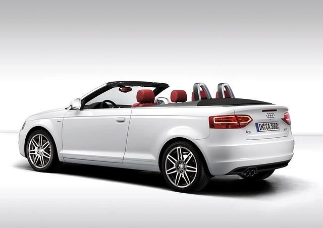 Im offenen Zustand haben die Überrollbügel den Anblick etwas gestört