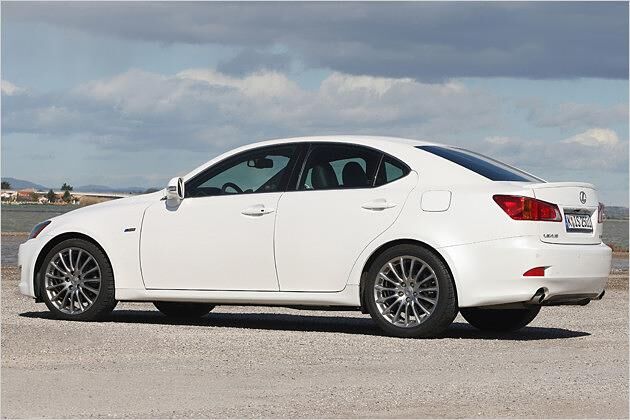 Der Lexus IS ist nur als Limousine erhältlich