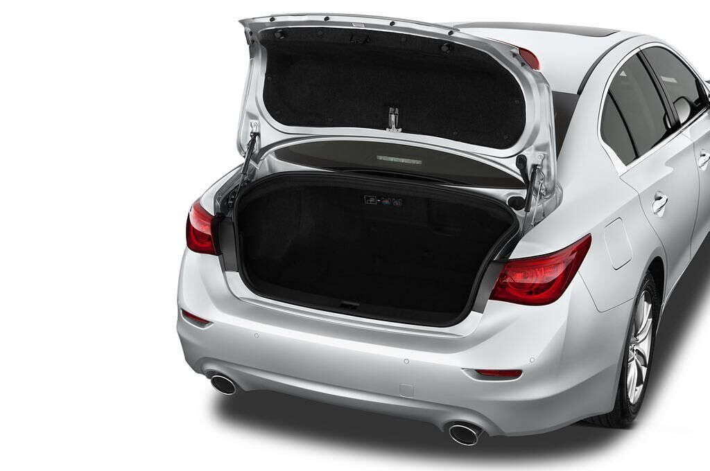 Infiniti Q50 Hybrid (Baujahr 2014) Hybrid 4 Türen Kofferraum