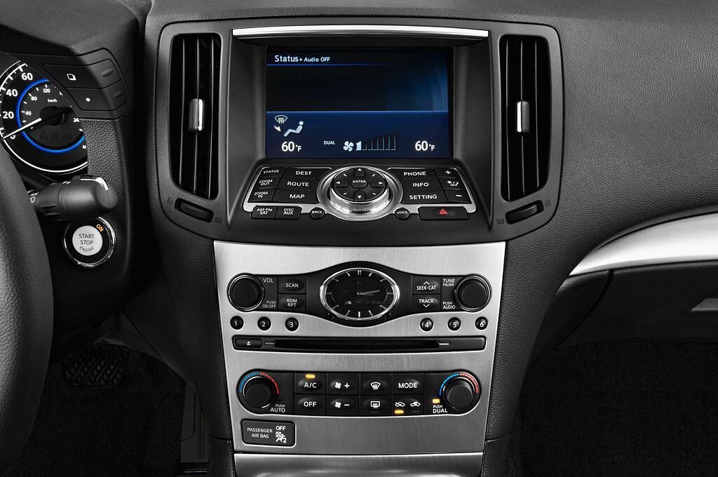 Infiniti Q60 (Baujahr 2014) - 2 Türen Temperatur und Klimaanlage