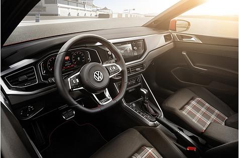 Der Innenraum des VW Polo GTI 2017