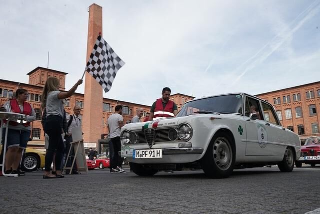 Über 80 Oldtimer aus Bella Italia nahmen teil