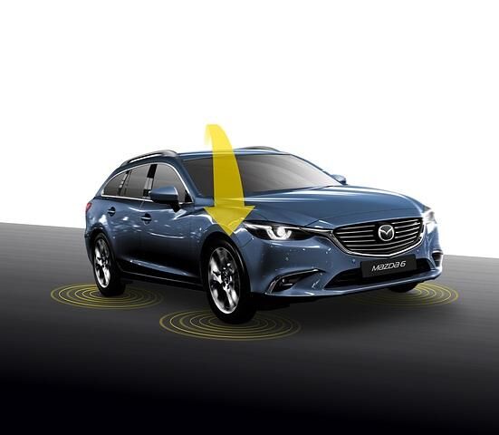 Die Fahrdynamik-Regelung GVC soll durch minimale Anpassungen des Motordrehmoments Einlenk- und Kurvenverhalten sowie den Fahrkomfort des Mazda6 verbessern