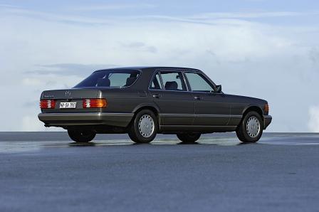 Béla Barényi, der Erfinder der "Passiven sicherheit im 
auto" in seinem Privatarchiv