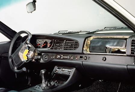 Einbaulagen der airbags im Porsche 944 von 1987
