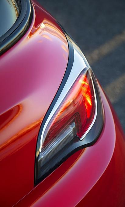 Opel Adam 2012