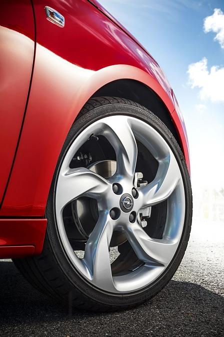 Opel Adam 2012