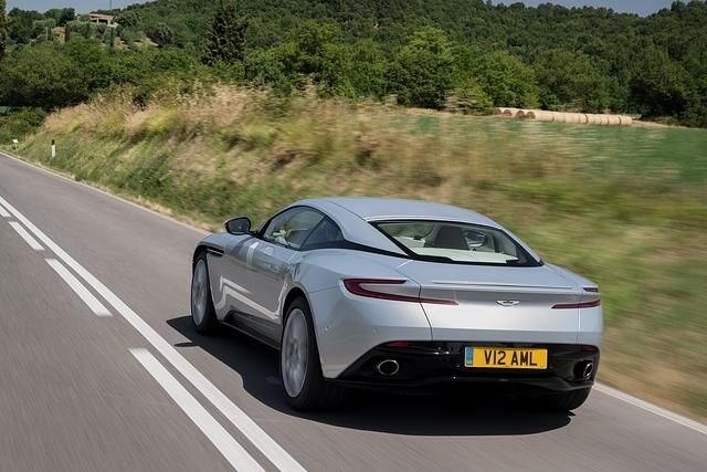 Am Rande sei erwähnt: Der Normverbrauch des DB11 soll bei 11,4 Liter liegen