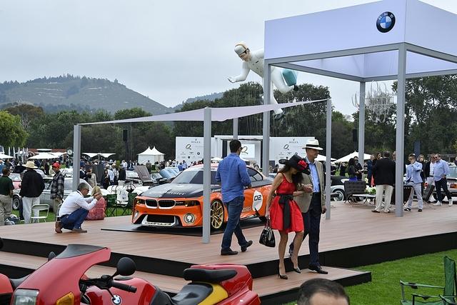 BMW hat zum 100. Geburtstag ein Showcar mitgebracht