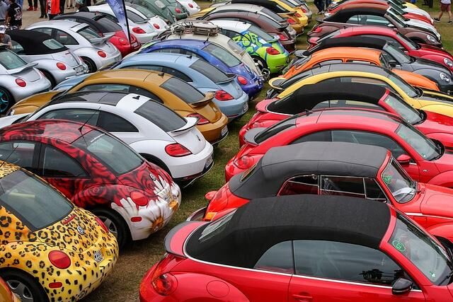 Auch in diesem Jahr bedeuteten knapp über 600 angemeldete Fahrzeuge aus zehn europäischen Ländern einen neuen Teilnehmerrekord