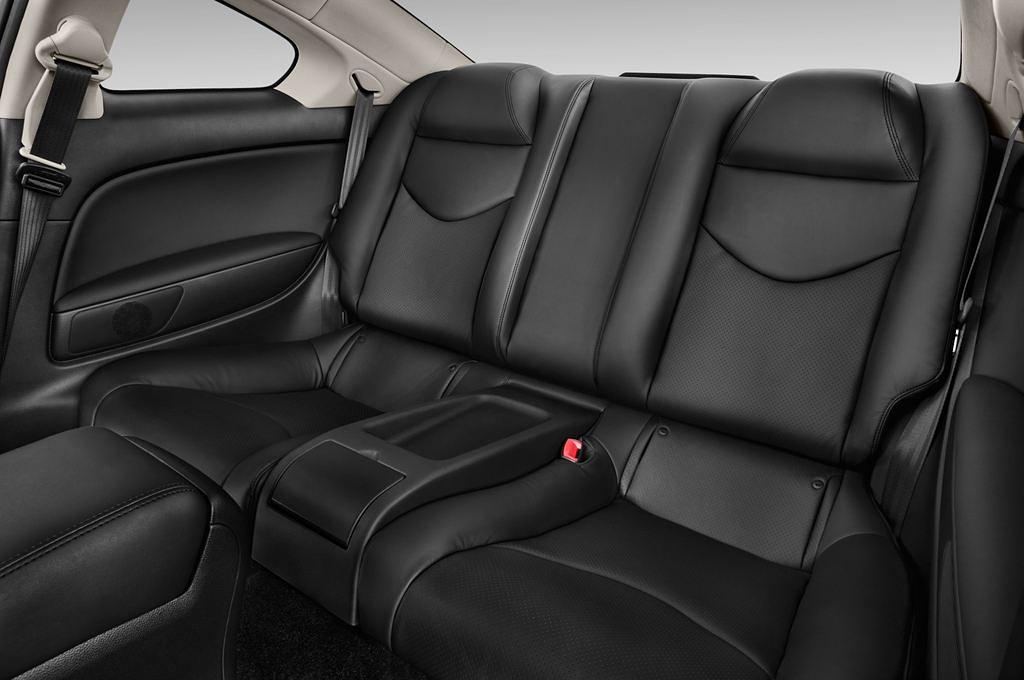 Infiniti G (Baujahr 2010) - 2 Türen Rücksitze