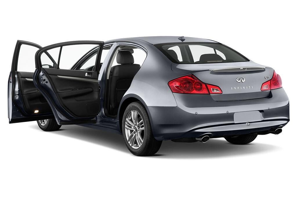 Infiniti G (Baujahr 2010) GT Premium 4 Türen Tür geöffnet