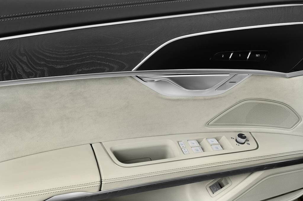 Audi A8 (Baujahr 2018) - 4 Türen Bedienungselemente Tür