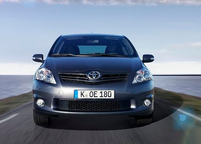 Ein Biedermann wie sein Vorgänger Corolla ist der Auris I nicht mehr, aber es gibt definitiv emotionalere Typen in der Kompaktklasse