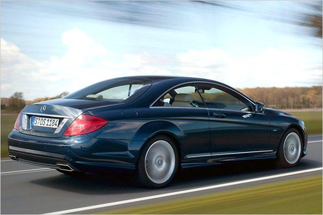 In 4,9 Sekunden ist der CL 500 auf Tempo 100