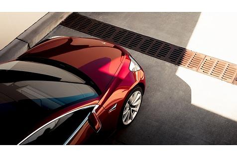 Das Tesla Model 3 kostet mindestens 35.000 Dollar